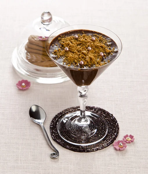 Bisküvi ile çikolata mousse — Stok fotoğraf