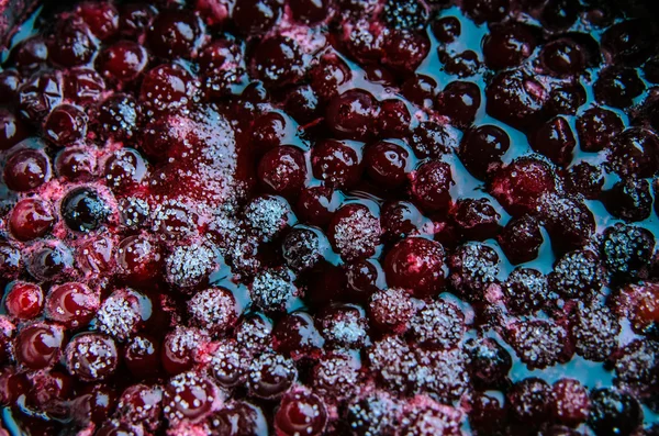 Confettura di ciliegie mirtilli rossi — Foto Stock