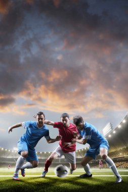 Futbolcular günbatımı Stadyumu arka plan eylem içinde
