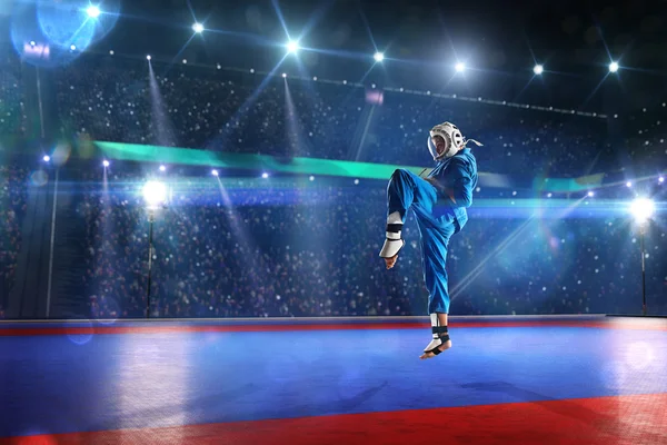 Kudo fighter is working out on the grand arena — Stock Photo, Image