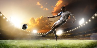 Futbolcu günbatımı Stadyumu panorama arka plan eylem içinde