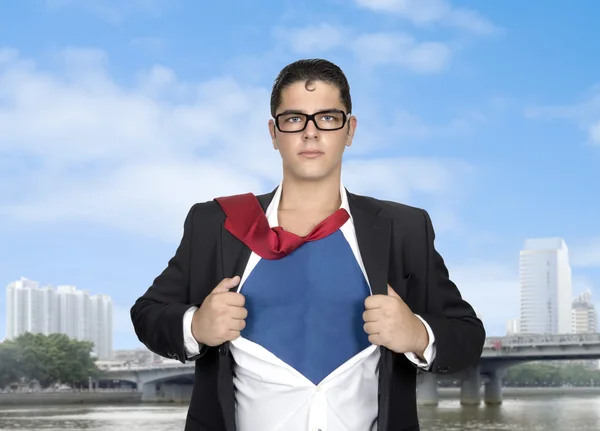 Super held scheuren zijn overhemd af met kopie ruimte — Stockfoto