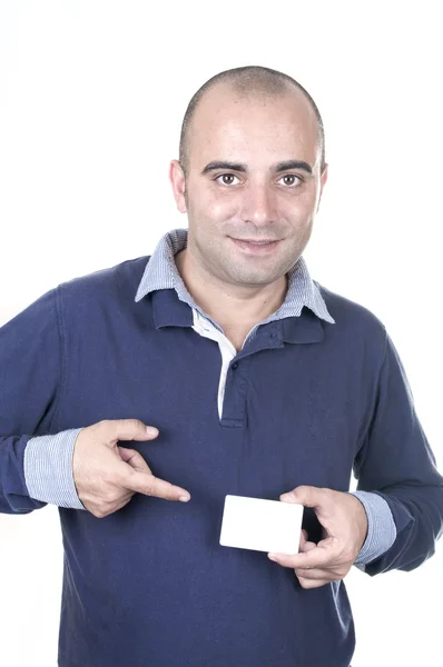 Joven sosteniendo y mostrando la tarjeta — Foto de Stock