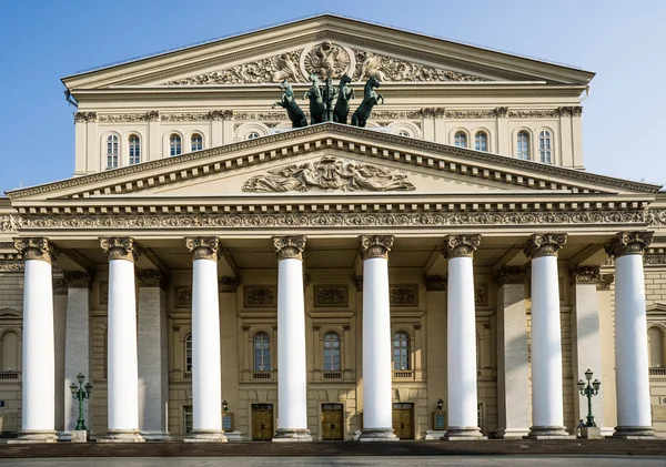 Teatro Bolshoi en el verano . — Foto de Stock