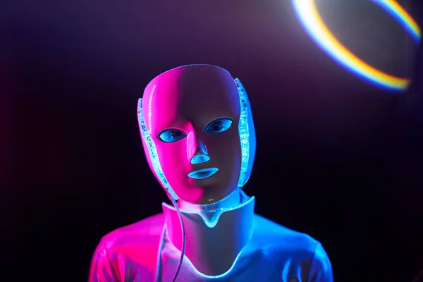 Портрет футуристического робота. Концепция технологии будущего. — стоковое фото