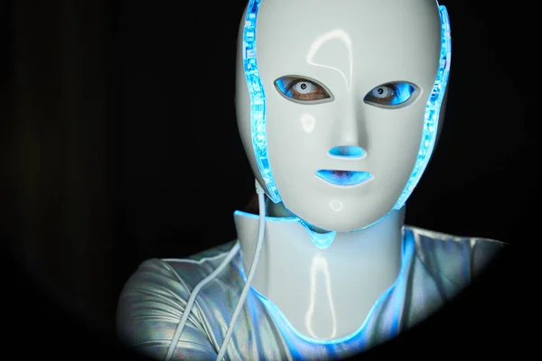 Πορτρέτο φουτουριστικού ρομπότ. Έννοια της μελλοντικής τεχνολογίας. — Φωτογραφία Αρχείου