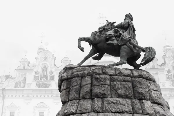Monumento a Bogdan Khmelnitsky . —  Fotos de Stock