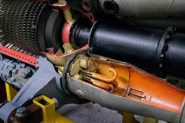 Skär Bort Detaljer Förbränningskammare Och Bränsleinsprutare Tidig Turbojetmotor — Stockfoto