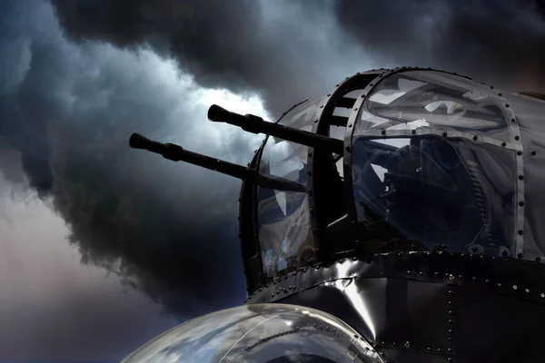 Nasengeschützturm Britischen Weltkrieg Zwei Lancaster Bomber Zwei Braun Gebrannte Maschinengewehre — Stockfoto