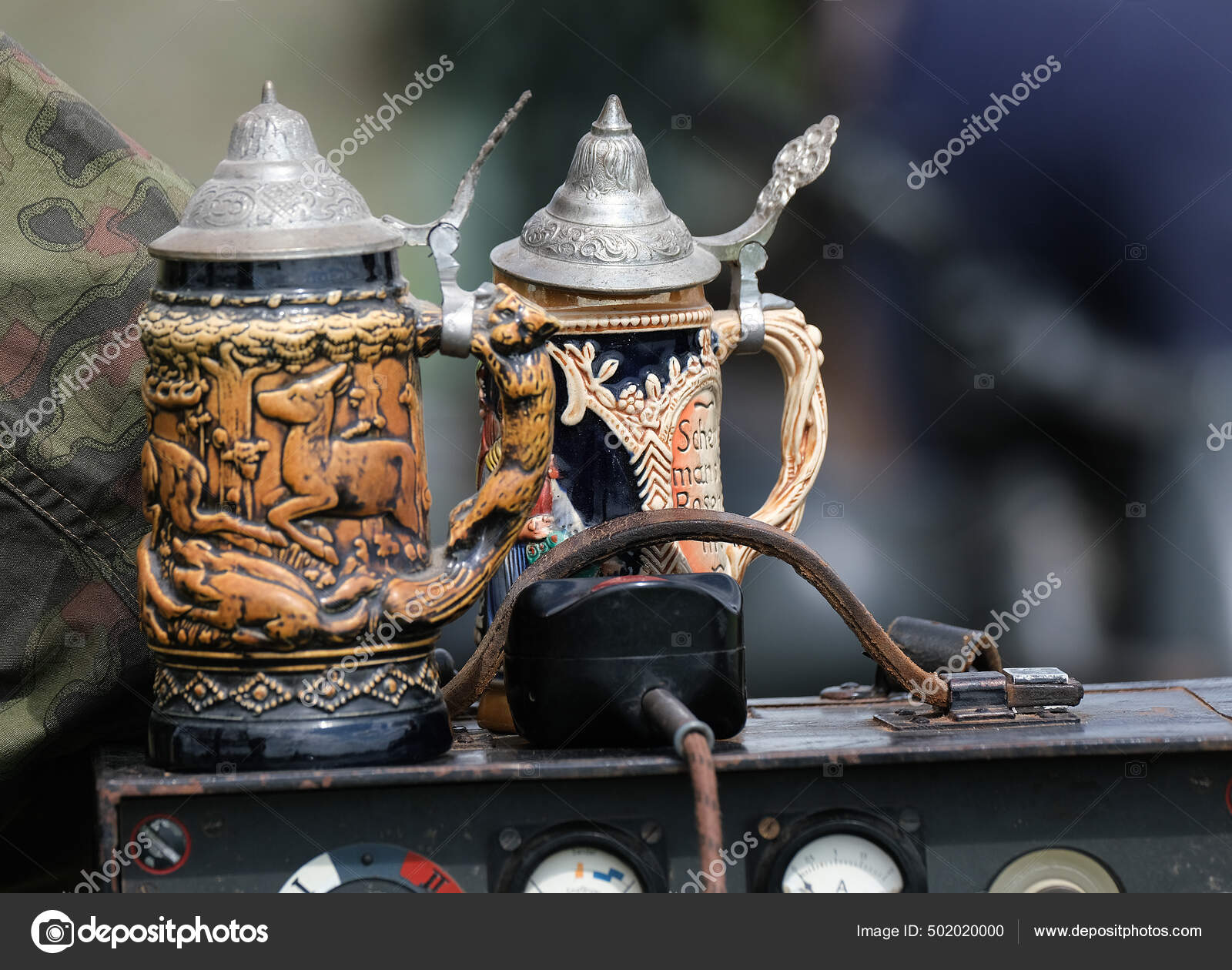 Beer Mugs Lids Display Ww2 Commemorative Event Stock Editorial Photo © Paulspixs 502020000