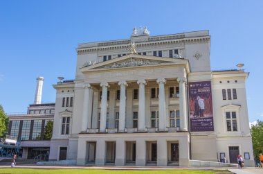 Riga, Letonya - 26 Haziran 2014. Latvian national opera ve Balesi 