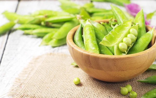 Vainas de guisantes verdes — Foto de Stock