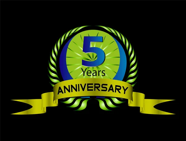 Γιορτάζει 5 χρόνια επέτειο - χρυσή δάφνινο στεφάνι διάνυσμα — Διανυσματικό Αρχείο