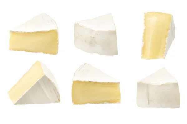 Camembert Brie Kaas Geïsoleerd Witte Achtergrond Zachte Kaas Bedekt Met — Stockfoto