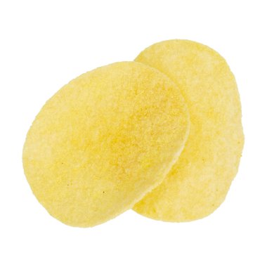 Beyaz arka planda izole edilmiş patates cipsi. Üst Manzara. Düz yatıyordu