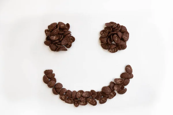 Cereal Muesli Desayuno Forma Cara Sonriente Sobre Fondo Blanco Alimentación — Foto de Stock