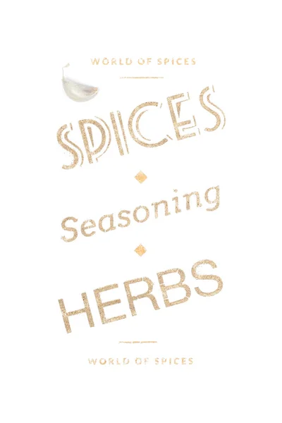 Baharatlar, baharat ve otlar beyaz zemin üzerine