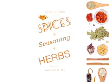 farklı baharatlar ve otlar beyaz zemin üzerinde. Üstten Görünüm