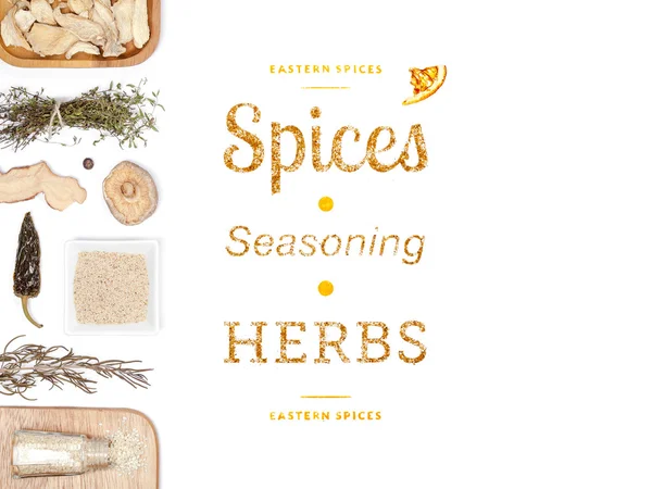 farklı baharatlar ve otlar beyaz zemin üzerinde. Üstten Görünüm