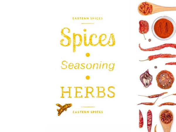 farklı baharatlar ve otlar beyaz zemin üzerinde. Üstten Görünüm