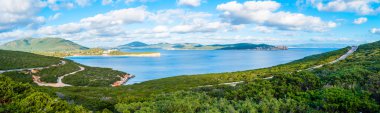 Sahil Alghero içinde Panoraması bahar Sardunya