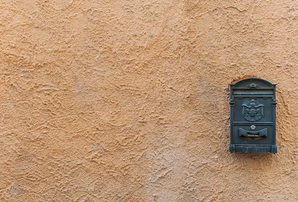 Old mailbox with copy space — Stock Photo, Image