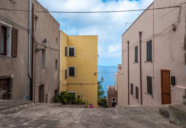 castelsardo eski şehrin güzel sokak