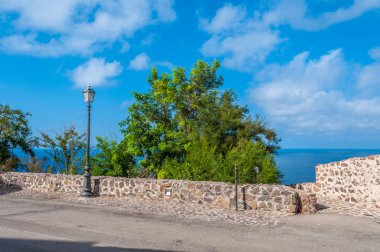 castelsardo eski şehrin güzel sokak