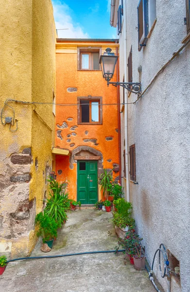 Il bellissimo vicolo di castelsardo città vecchia — Foto Stock