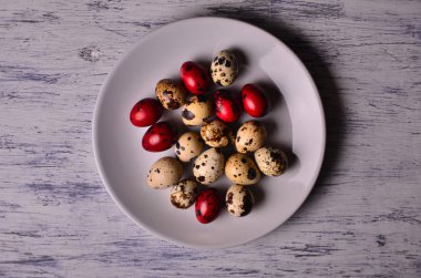 ahşap arka plan Paskalya semboller