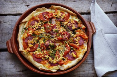 Biberli Pizza masada