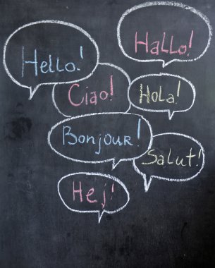 Birçok dilde Merhaba, boyalı tebeşir