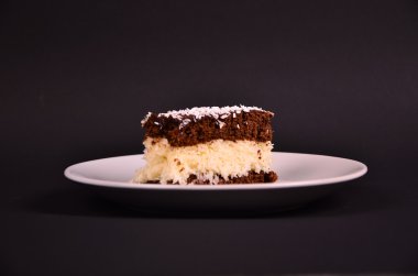 pasta ödül siyah masada beyaz masal