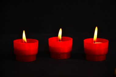  Noel ligts Noel ağacı ve mandalina atmosferik ışık ile kırmızı mumlar