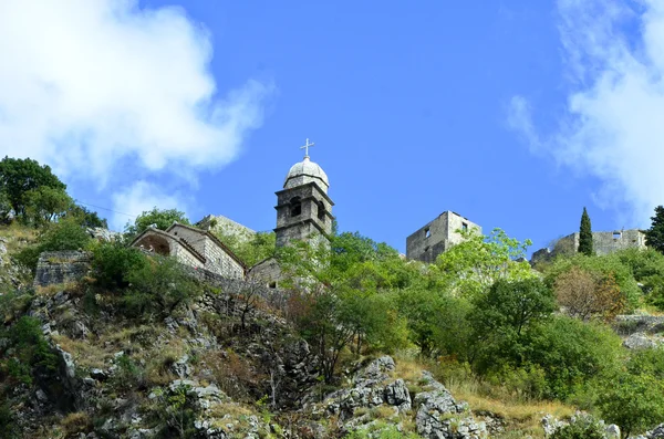 Igreja antiga dentro de Stari Grad, Kotor, Montenegro — Fotografia de Stock