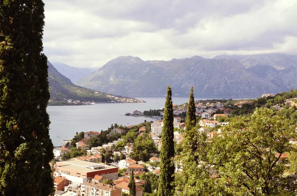 Kotorska Zatoka i starego miasta z góry Lovčen. Czarnogóra. — Zdjęcie stockowe