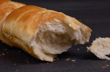 Siyah arka plan üzerine baget.