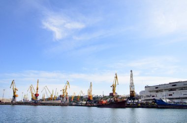 Kargo vinç, gemi ve liman odessa, Ukrayna içinde Tahıl kurutucular