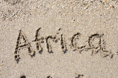 Kum bir plajda, Internet veya Kavramsal tasarımlar arka plan için ideal için iletişim, konuşma, ileti, posta, iletişim, ayak metafor ile el yazısı Afrika sözcüğü konuşmak, iletişim, e-posta, Internet