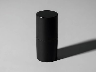 Gölgeli Minimalist Siyah Silindirik Konteynır