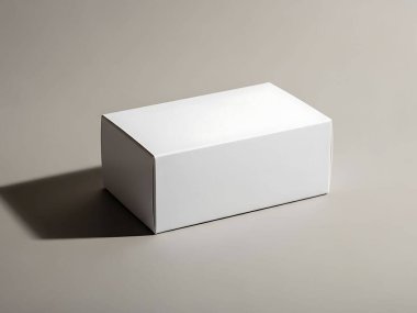 Tarafsız Arkaplanda Beyaz Karton Kutu
