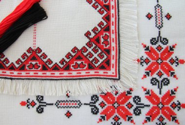 İşlemeli peçeteler süsler