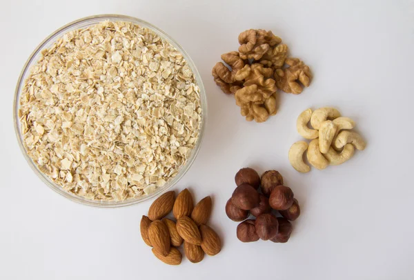 Harina de avena especialmente suave con frutos secos — Foto de Stock