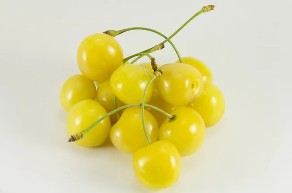 Punhado de cerejas doces amarelas — Fotografia de Stock