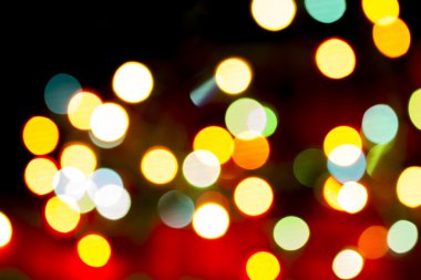 Renkli bokeh Noel ağacı (Noel ışıkları çelenk)