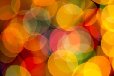 Renkli bokeh Noel ağacı (Noel ışıkları çelenk)