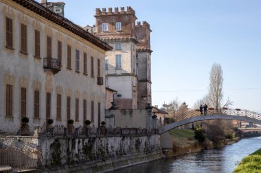 Robecco Konsolosu Naviglio (MI), İtalya - 01 Nisan 2021: Robecco Konsolosu Naviglio Villa Gaia ve Palazzo Archinto, Milano, Lombardy, Ital