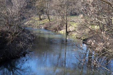 Olona Vadisi (VA), İtalya - 01 Nisan 2021: Olona Vadisi manzarası ve manzarası.