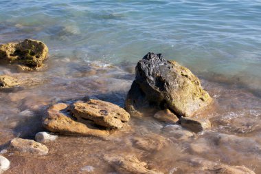 Kefalonia - Yunanistan - 15 Ağustos 2025: Avithos plajı Kefalonia, Yunanistan.