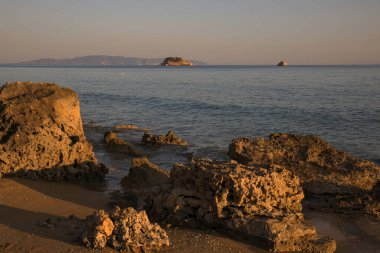 Kefalonia - Yunanistan - 15 Ağustos 2025: Avithos plajı Kefalonia, Yunanistan.